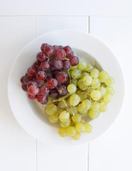 Royalty Free Photo of a Plate of Grapes