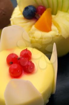 fresh currant berry fruit cream cake pastry closeup