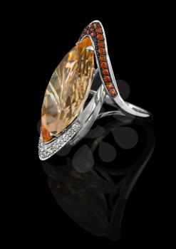 Precious Ring with brilliants and with topaz