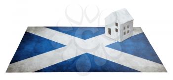 Small house on a flag - Living or migrating to Scotland