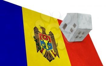 Small house on a flag - Living or migrating to Moldova