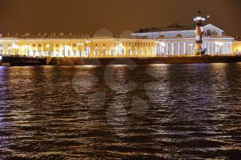 Night scenery of embankment and bridge in Sankt Petersburg