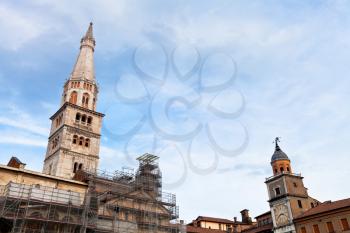 torre della ghirlandina - bell tower of Modena Cathedral, Italy