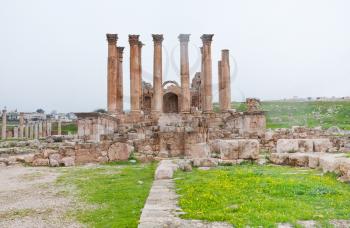 Corinthium colonnade of Artemis temple in ancient town Jerash in Jordan