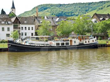 waterfront Ellenz Poltersdorf village on Moselle river, Germany