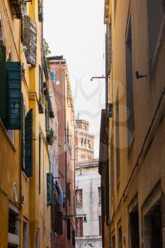 travel to Italy - narrow street in central district of Venice city (sestieri San Polo).