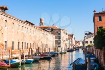 travel to Italy - canal and buildings in Cannaregio sestieri (district) in Venice city