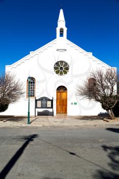 blur  in south africa  old  church  in city center of reinet graaf and religion building