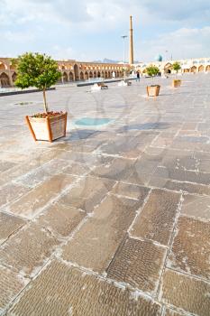 blur in iran   the old square of isfahan prople garden tree heritage tourism and mosque
