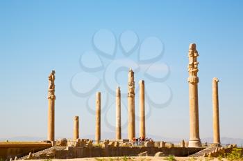 blur  in iran persepolis the old   ruins historical destination monuments and ruin
