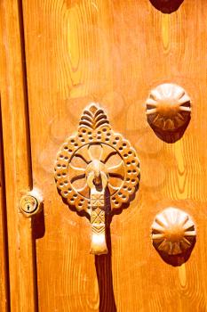 blur in iran antique door entrance and      decorative handle for background