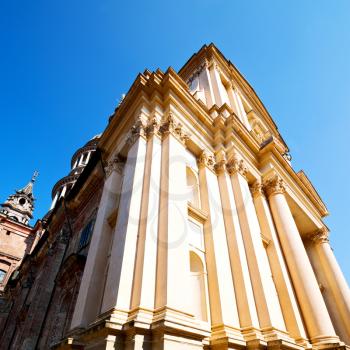 building old architecture in italy europe milan religion      and sunlight