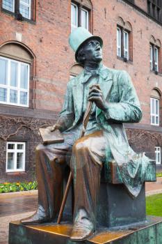 Statue of Hans Christian Andersen outside City Hall of Copenhagen, Denmark
