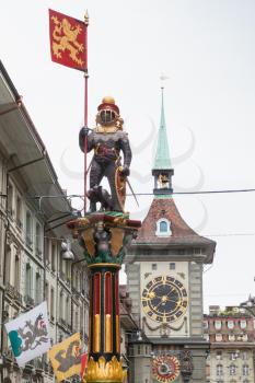 Zahringerbrunnen fountain, it was built in 1535 as a memorial to the founder of Bern, Berchtold von Zahringer. The statue is a bear in full armour