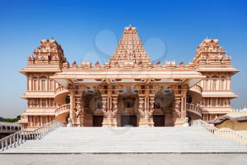 Shri Adhya Katyani Shakti Peeth Mandir is popularly known as Chhatarpur Temple