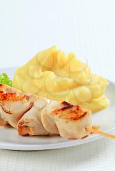 Chicken skewer with mashed potato