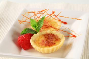 French dessert - Creme brulee tartlets
