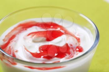 Bowl of yogurt or quark with jelly