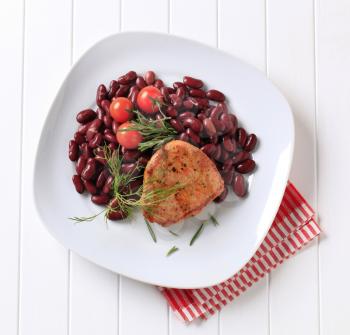 Marinated pan fried pork with red beans