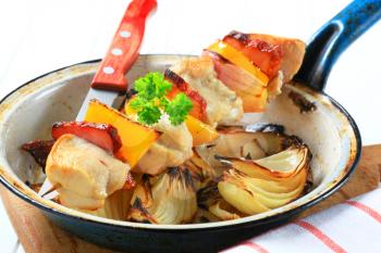 Chicken shish kebab with pan fried onion