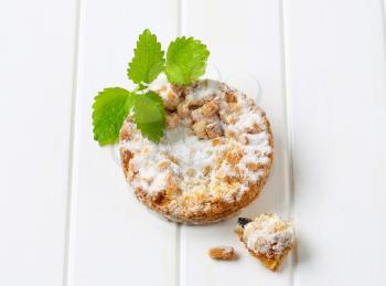 Apple crumble cookie dusted with icing sugar
