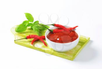 Tomato sauce with hot peppers, garlic and onion