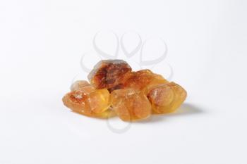 Brown rock sugar crystals with fine caramel flavor