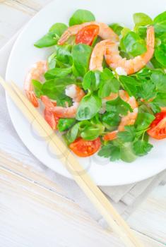 salad with shrimps