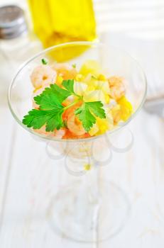 fresh salad with sweet corn and shrimps
