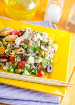salad with seafood