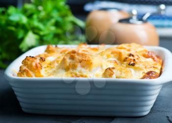 baked cauliflower with eggs in the bowl