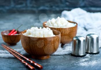boiled rice in bowl and on a table
