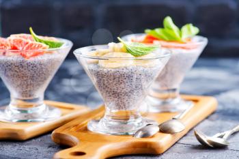 desert with chia pudding and fresh fruit