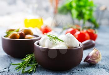 ingredients for caprese salad on a table