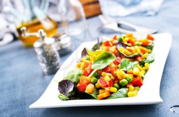 salad with corn and green peas, fried corn and peas