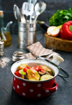 baked vegetables in metal bowl, baked vegetables with tomato sauce