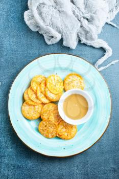 Rice crackers with peanut butter, rice chips with sauce