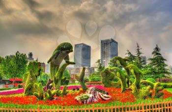 View of figures in Huangpu Park - Shanghai, China