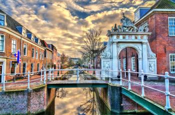 The Doelenpoort Gate in the old town of Leiden, the Netherlands