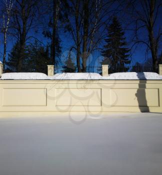 Snow on symmetric border fence background hd