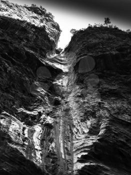 Vertical black and white canyon landscape background hd