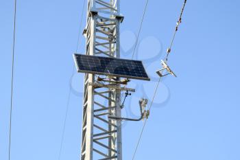 Solar cells to provide power transmission antenna.