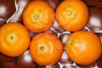 Five tangerines.