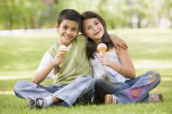 Royalty Free Photo of Two Children With Ice Cream