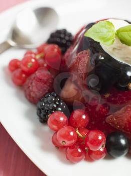 Royalty Free Photo of Champagne Berry Jelly With Clotted Cream