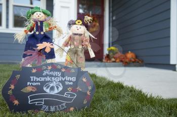 Sign In Garden Of House Celebrating Thanksgiving