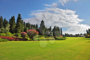 Charming green grassy lawns are surrounded with groves.  The most romantic landscape park- garden in Italy