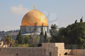 The mosque of Omar, Jerusalem, Israel. The golden dome shines in the morning sun. 