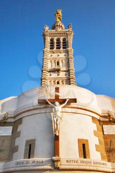  The well-known cathedral in Marseilles