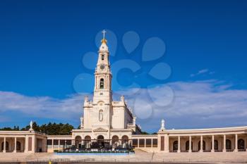 Portugal. City Fatima - Catholic pilgrimage center. The magnificent cathedral complex with colonnade and large area in front of them